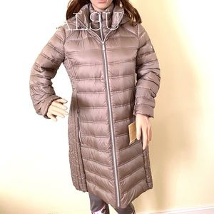 🎄 SANTA’S DEAL 🎄 Michael Kors Hooded Packable Down Puffer Coat Taup 77T4377M82